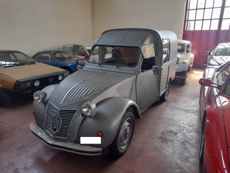 CITROEN 2CV VAN FOURGONETTE 600